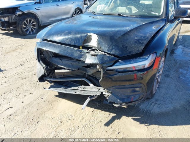 2021 VOLVO S60 7JR102FK4MG096853 Photo 5