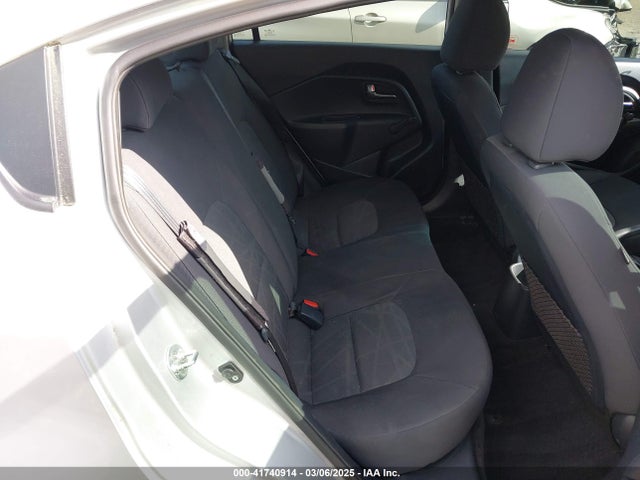 KIA RIO LX 2015 KNADM4A38F6460340 Image 8