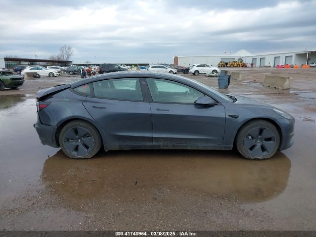5YJ3E1EA1MF976740 Tesla Model 3 Standard Range Plus Rear-wheel Drive