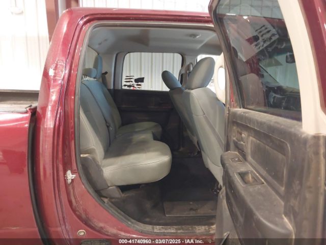 3C6RR7KT1HG582766 RAM 1500 Express  4x4 5'7 Box