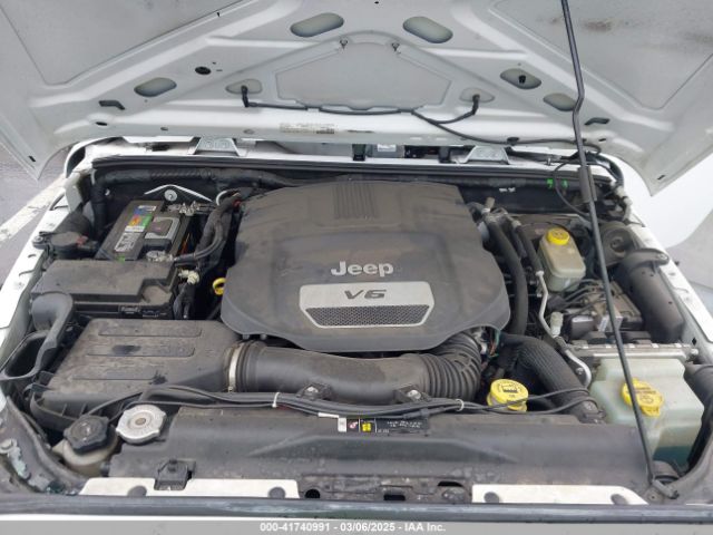 1C4BJWDG7HL570359 Jeep Wrangler Unlimited Sport