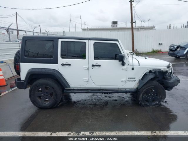 1C4BJWDG7HL570359 Jeep Wrangler Unlimited Sport