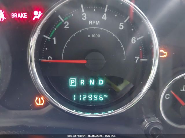1C4BJWDG7HL570359 Jeep Wrangler Unlimited Sport