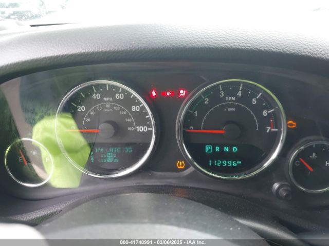 1C4BJWDG7HL570359 Jeep Wrangler Unlimited Sport