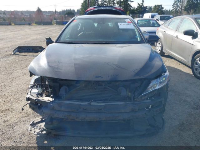 4T1C11AK7NU695976 Toyota CAMRY LE