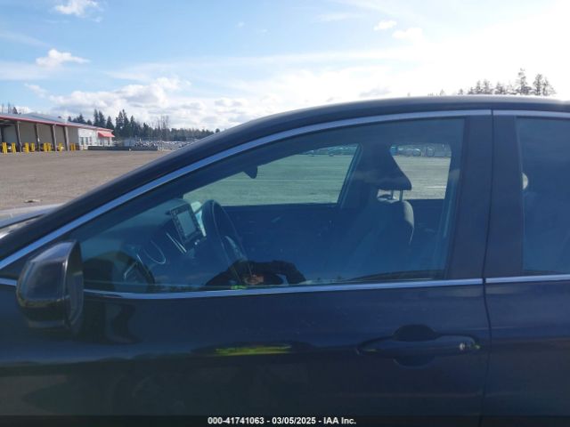 4T1C11AK7NU695976 Toyota CAMRY LE