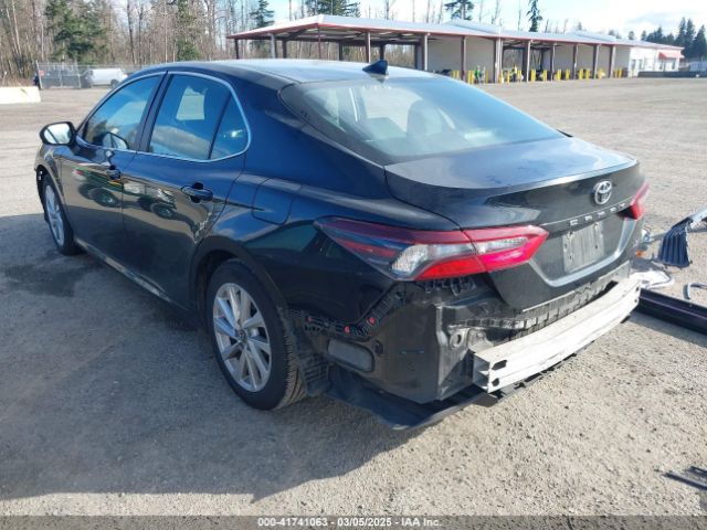 4T1C11AK7NU695976 Toyota CAMRY LE