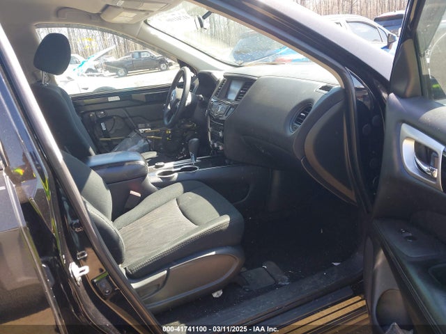 5N1DR2MM0JC664021 Nissan Pathfinder S