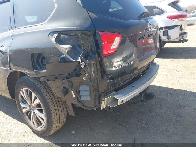 5N1DR2MM0JC664021 Nissan Pathfinder S