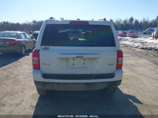 1C4NJRFB9GD595997 Jeep Patriot Latitude