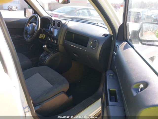 1C4NJRFB9GD595997 Jeep Patriot Latitude