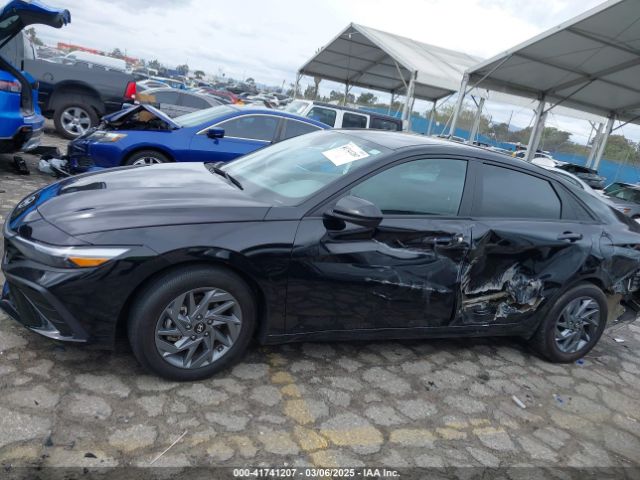 KMHLM4DG3RU657781 Hyundai ELANTRA SEL