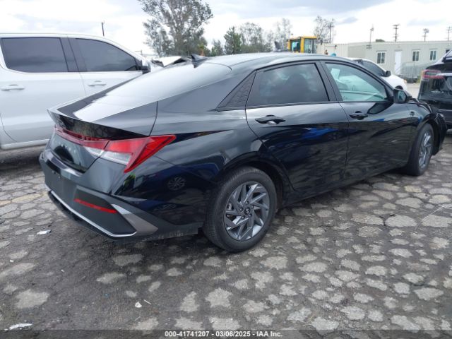 KMHLM4DG3RU657781 Hyundai ELANTRA SEL