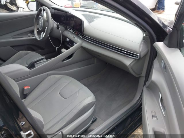 KMHLM4DG3RU657781 Hyundai ELANTRA SEL