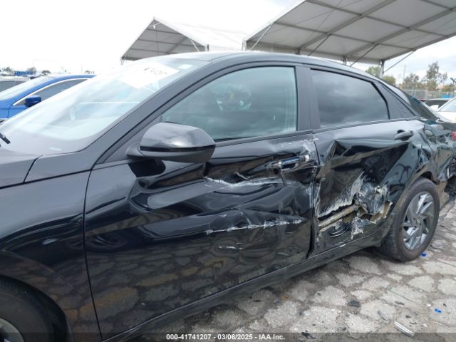 KMHLM4DG3RU657781 Hyundai ELANTRA SEL