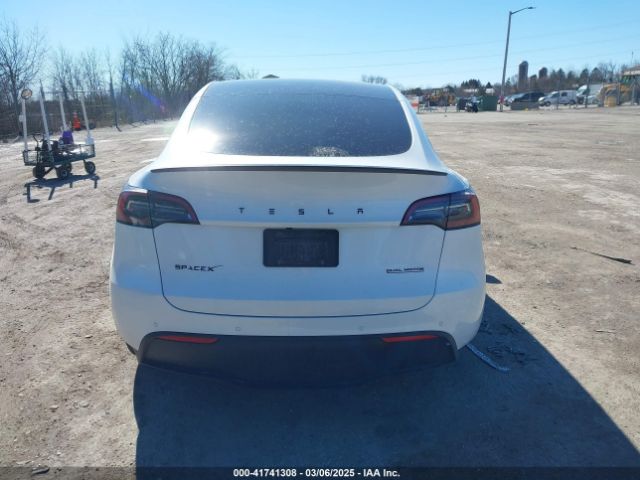 7SAYGDEF2NF372096 Tesla Model Y Performance Dual Motor All-wheel Drive