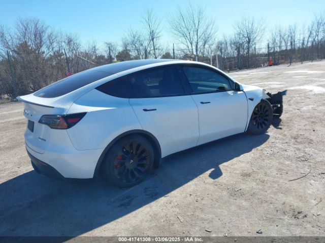 7SAYGDEF2NF372096 Tesla Model Y Performance Dual Motor All-wheel Drive