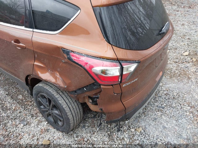 Ford ESCAPE SE 2017 1FMCU9G96HUC12475 Image 18