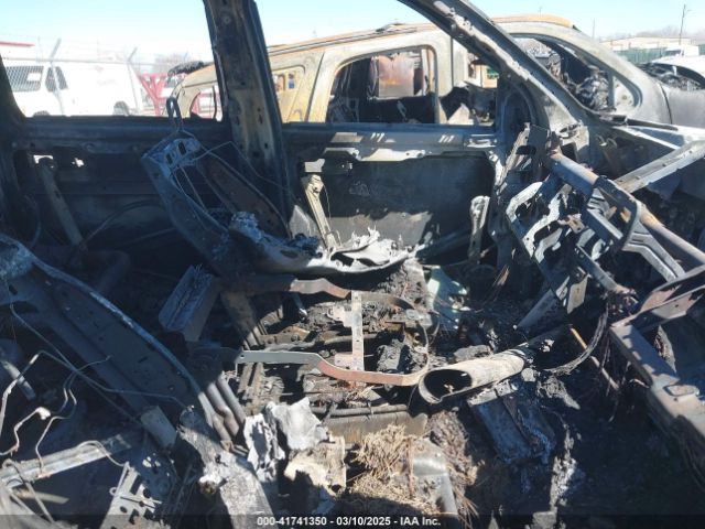 2016 RAM 1500 1C6RR7NM1GS325294 Photo 4