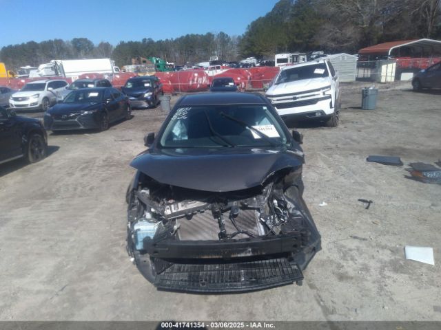 2T1BURHE6KC201881 Toyota COROLLA LE