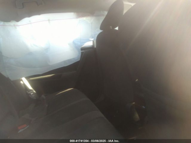 2T1BURHE6KC201881 Toyota COROLLA LE