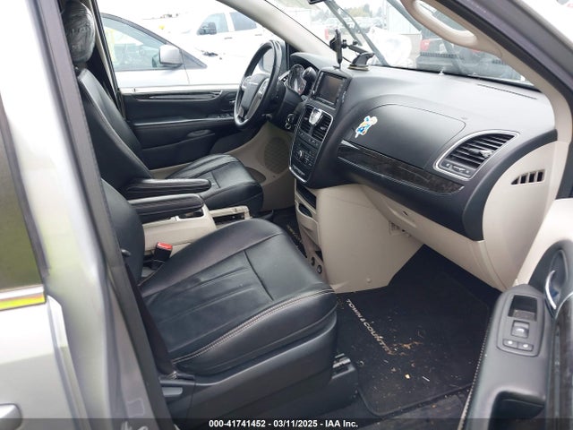 2C4RC1BG2ER448543 Chrysler 2014