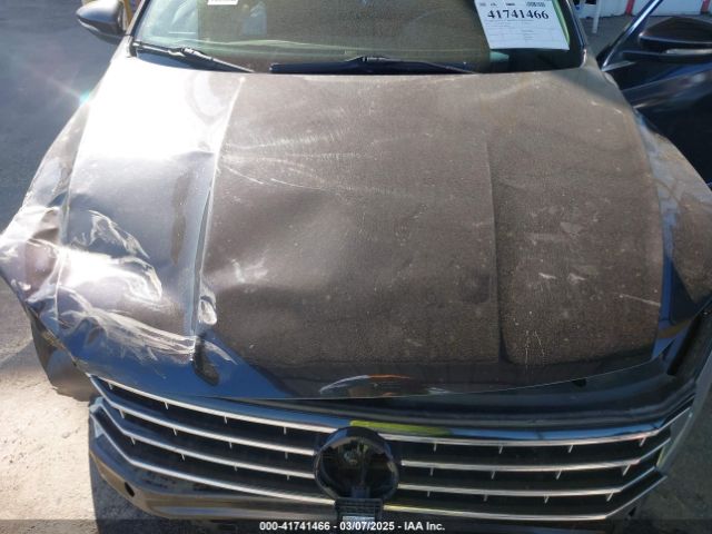 1VWAT7A34HC006548 Volkswagen Passat 1.8t S