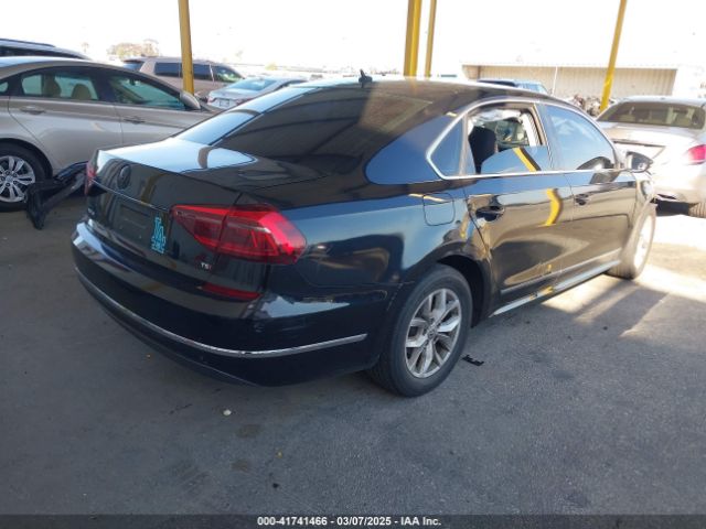1VWAT7A34HC006548 Volkswagen Passat 1.8t S