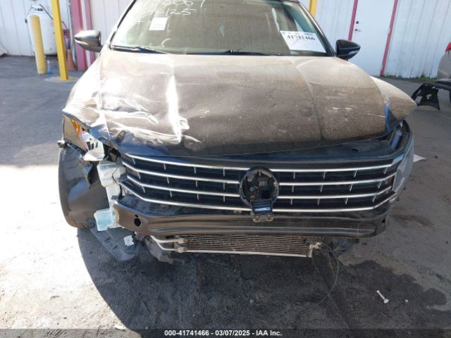 1VWAT7A34HC006548 Volkswagen Passat 1.8t S
