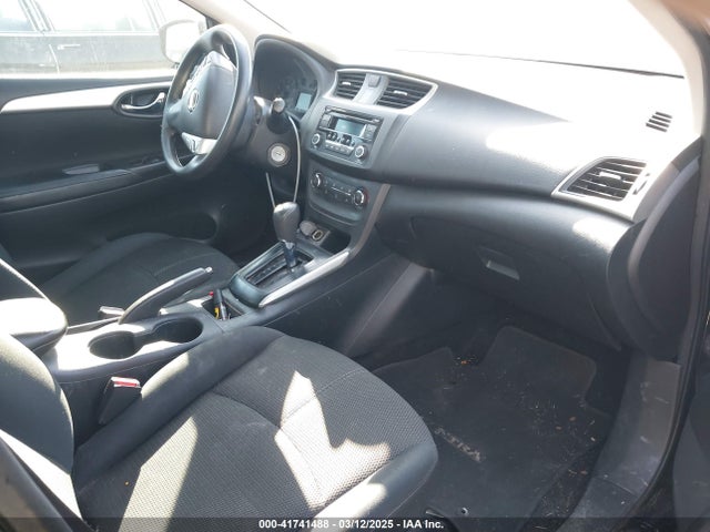 3N1AB7AP0HY300256 Nissan SENTRA S
