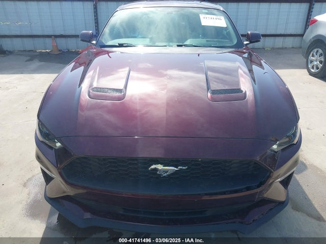 Ford 2.3l 4v premium fuel 2018 1FA6P8TH3J5132136 Image 13