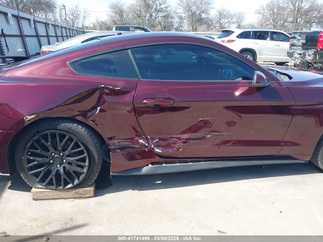 Ford 2.3l 4v premium fuel 2018 1FA6P8TH3J5132136 Image 14