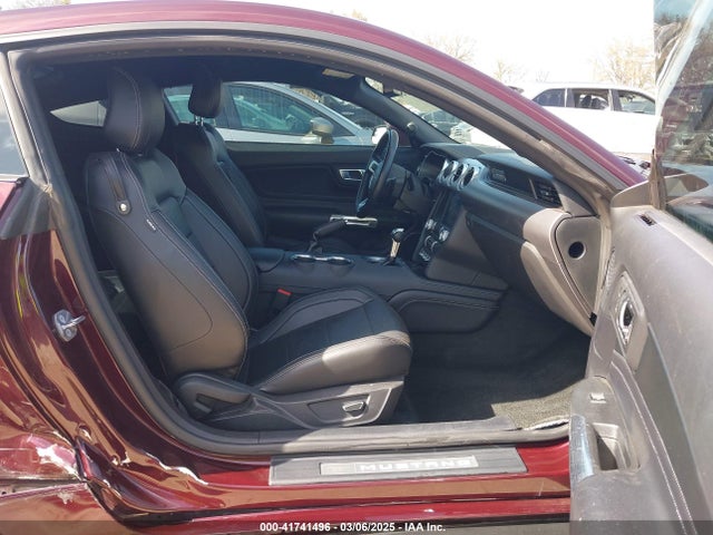 Ford 2.3l 4v premium fuel 2018 1FA6P8TH3J5132136 Image 5