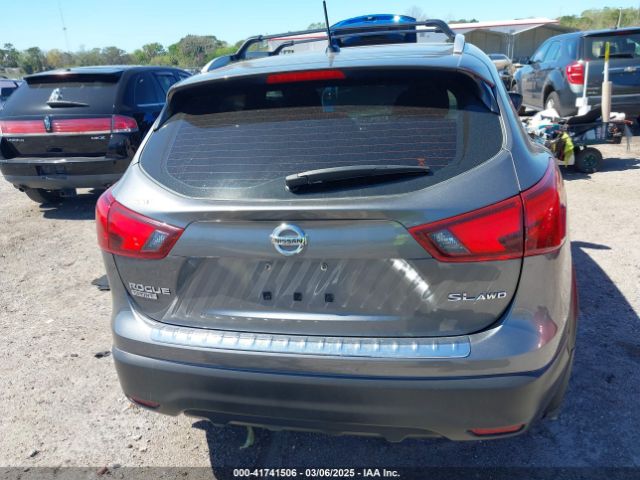 JN1BJ1CR0JW283460 Nissan Rogue Sport Sl