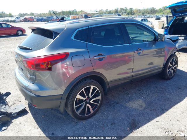 JN1BJ1CR0JW283460 Nissan Rogue Sport Sl
