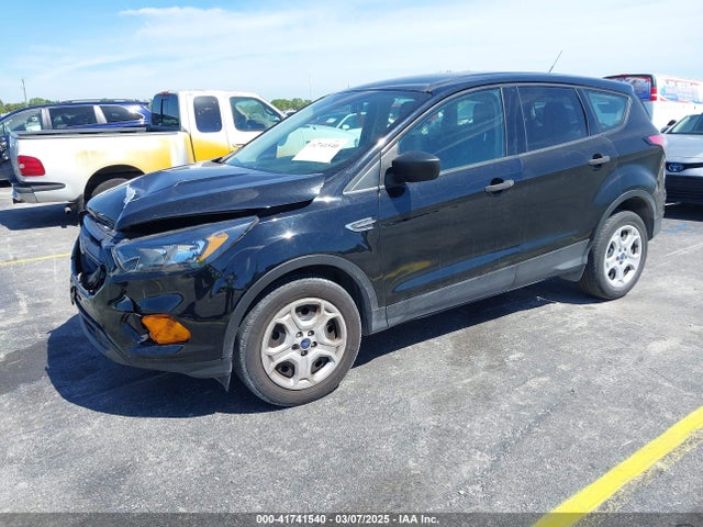 Ford ESCAPE S 2018 1FMCU0F73JUC91198 Image 2