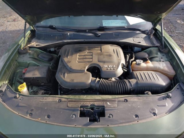 2C3CDXBG9JH187194 Dodge Charger Sxt Rwd