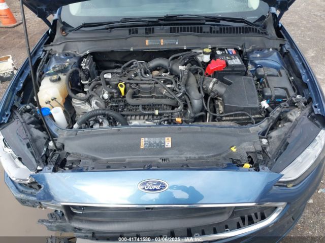 3FA6P0HD5KR102402 Ford FUSION SE