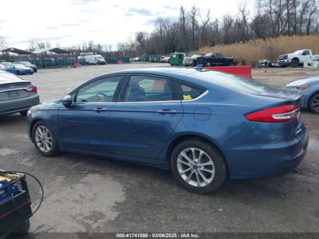 3FA6P0HD5KR102402 Ford FUSION SE