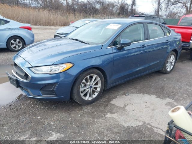 3FA6P0HD5KR102402 Ford FUSION SE