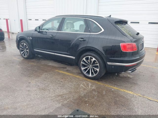 2019 BENTLEY BENTAYGA SJAAM2ZVXKC025218 Photo 2