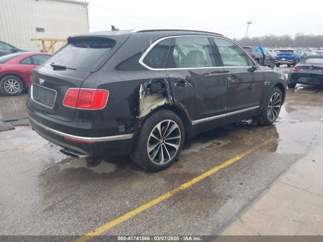2019 BENTLEY BENTAYGA SJAAM2ZVXKC025218 Photo 3