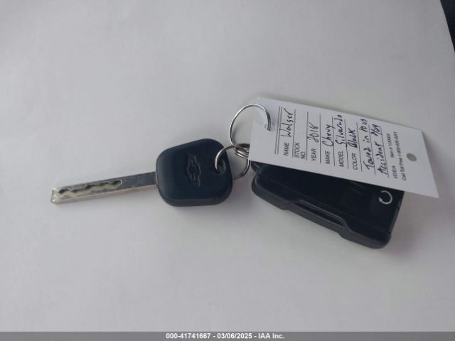3GCUKREC5JG460979 Chevrolet Silverado 1500 2lt