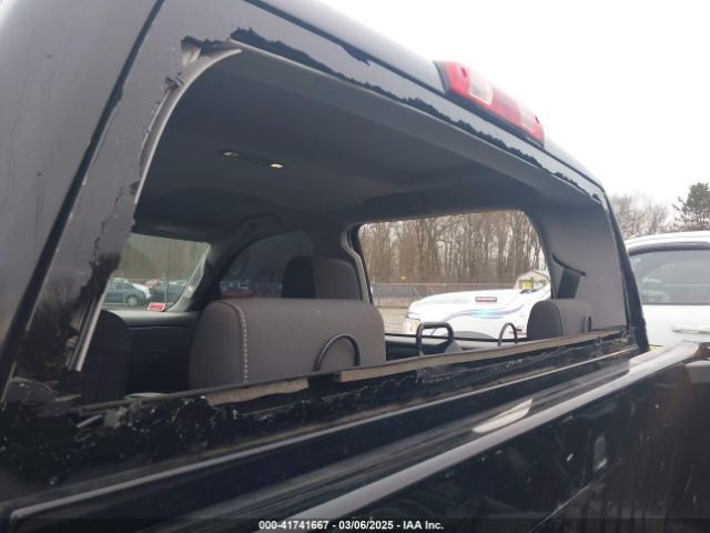 3GCUKREC5JG460979 Chevrolet Silverado 1500 2lt