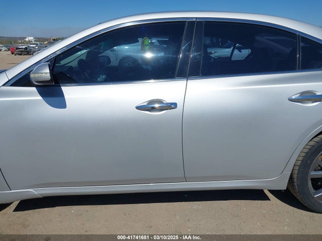 1N4AA5AP9EC474275 Nissan Maxima 3.5 Sv