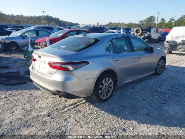 4T1C11AK5NU678075 Toyota CAMRY LE