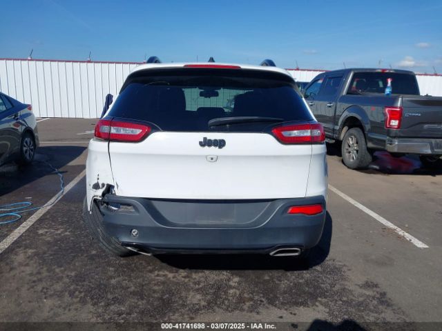 1C4PJLCX9JD523890 Jeep Cherokee Latitude Fwd