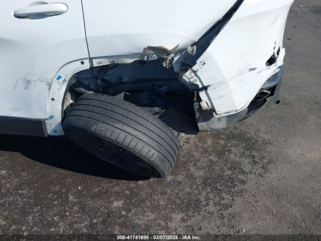 1C4PJLCX9JD523890 Jeep Cherokee Latitude Fwd