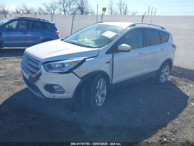 1FMCU9J94KUC29694 Ford Escape Titanium