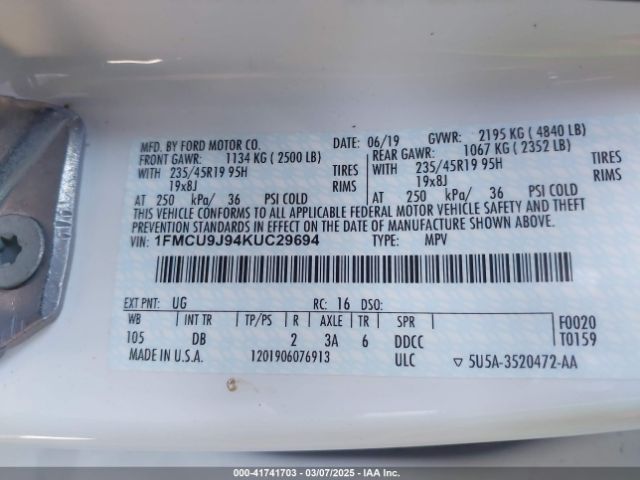 1FMCU9J94KUC29694 Ford Escape Titanium
